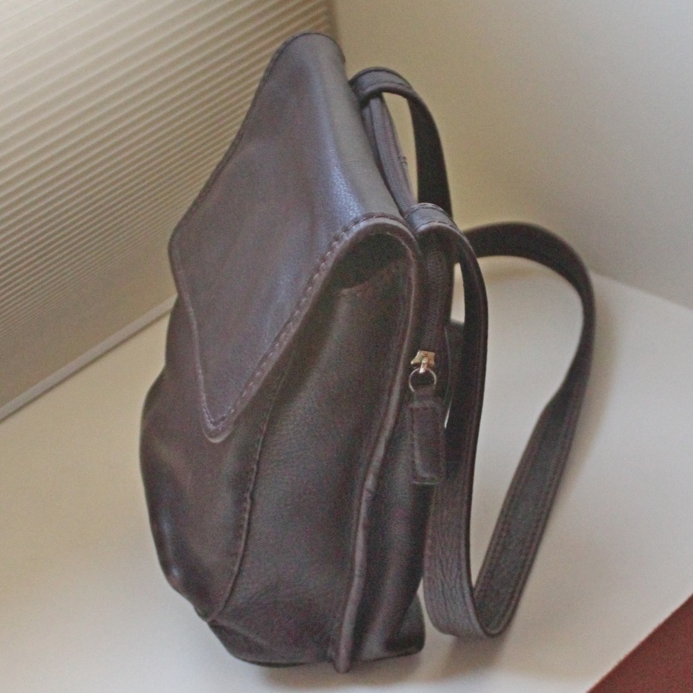 Fossil vintage crossbody leather Bag EUC